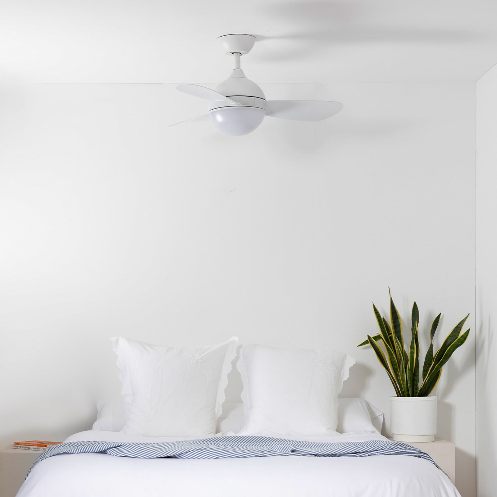 LED takvifte Hvar hvit dimbar CCT Ø91 cm 24W bakside