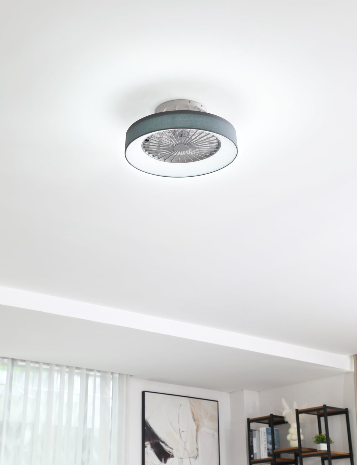 LED takvifte Mace dimbar CCT grå Ø47 cm 26,8W detalj av vifteblad