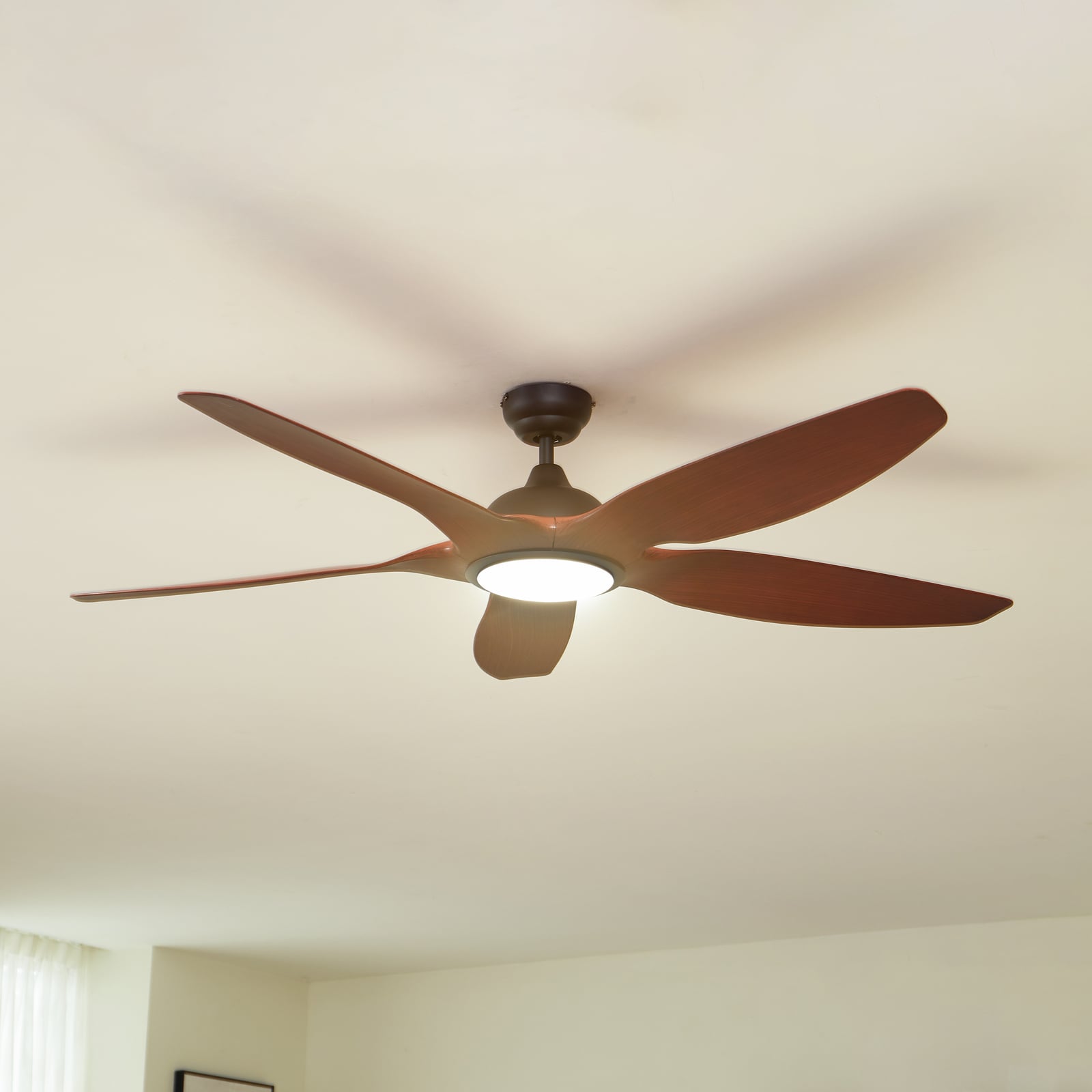 LED takvifte Omendo dimbar CCT svart Ø152 cm forfra