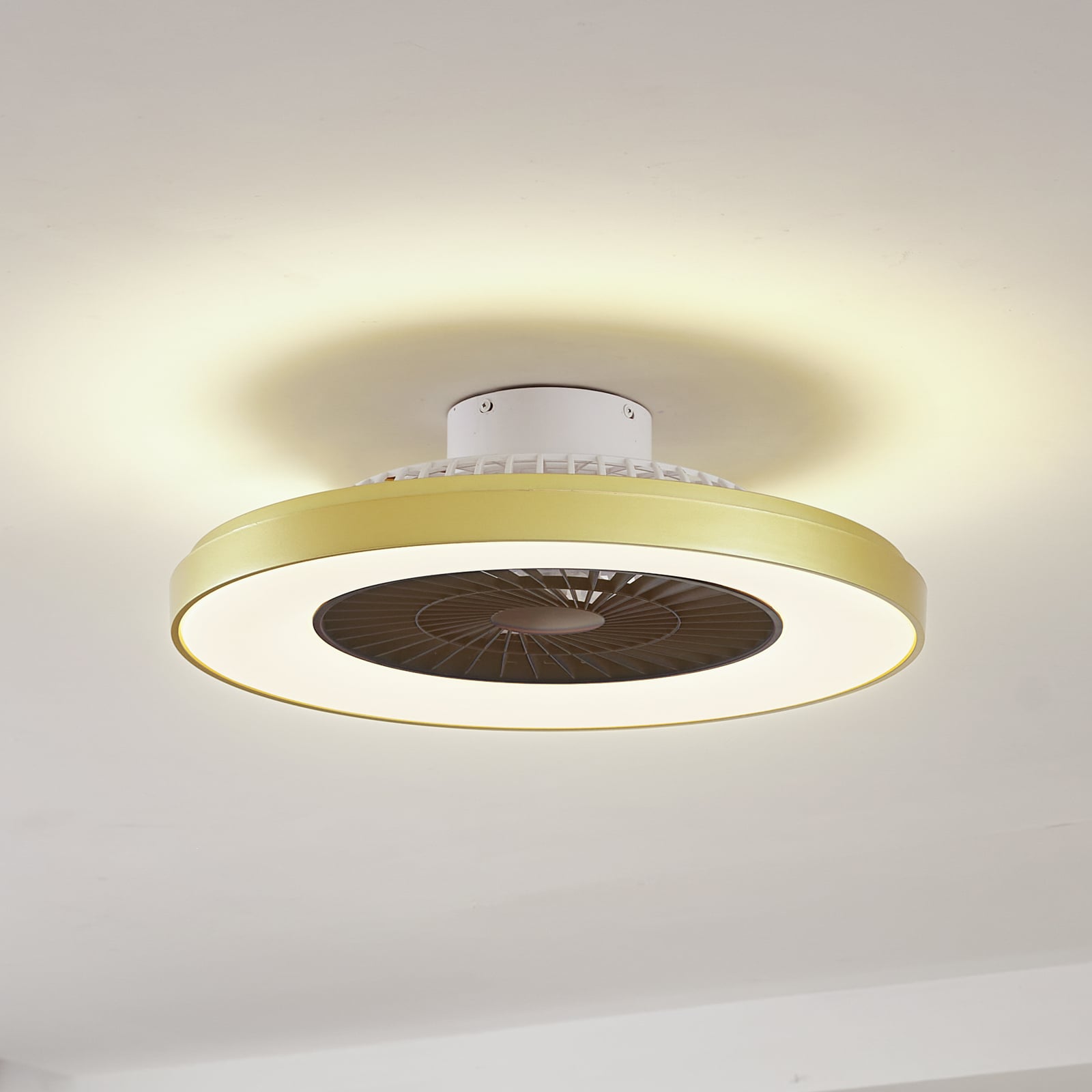 LED takvifte Teleo dimbar messing Ø58 cm CCT Tuya forfra