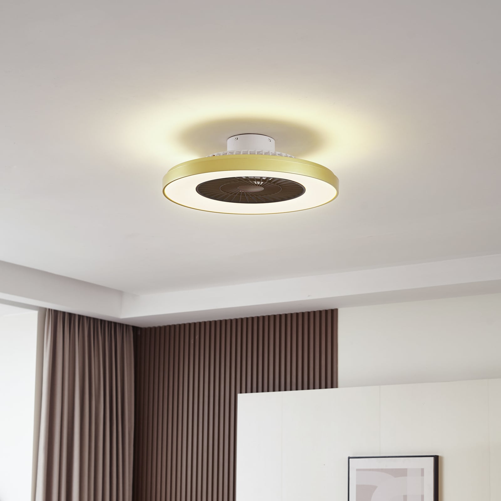 LED takvifte Teleo dimbar messing bakside detalj