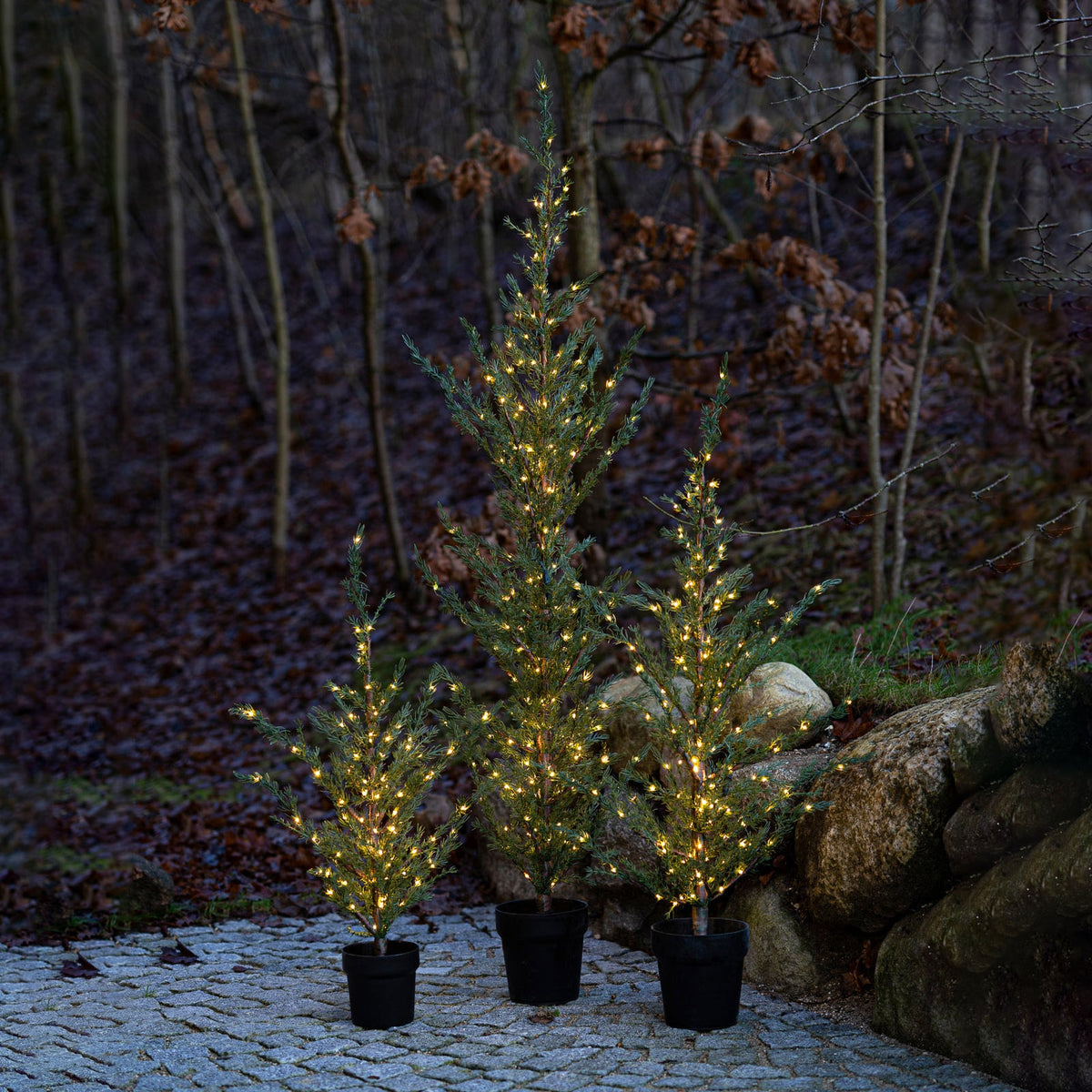 LED-tre Milas Cedar Tree i potte 130 cm 150 LED IP44 Sirius detalj