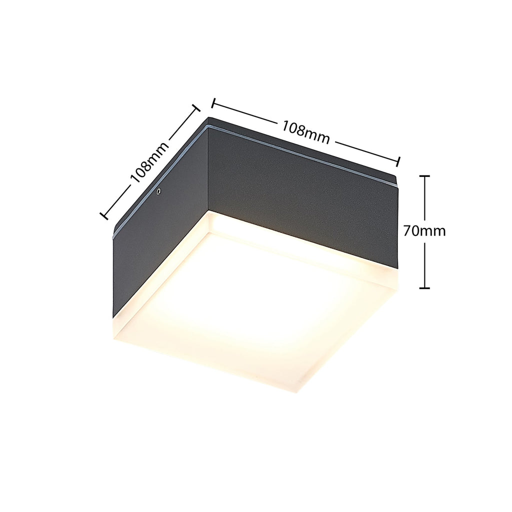LED ute taklampe Mathea kantet aluminium lysbilde