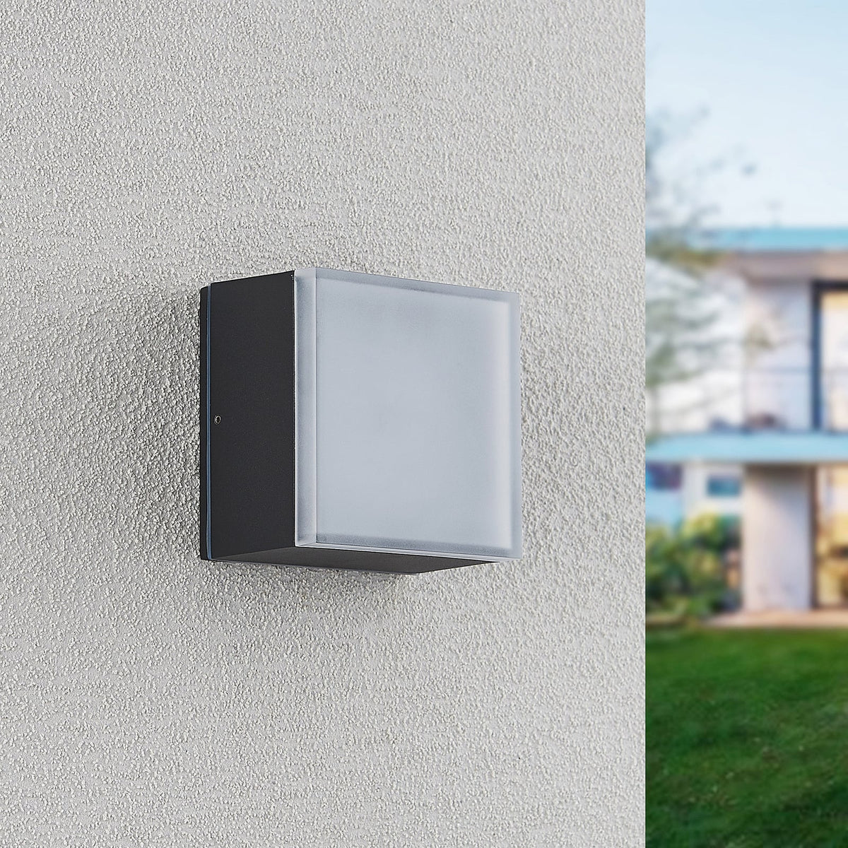 LED ute taklampe Mathea kantet aluminium montert utendørs