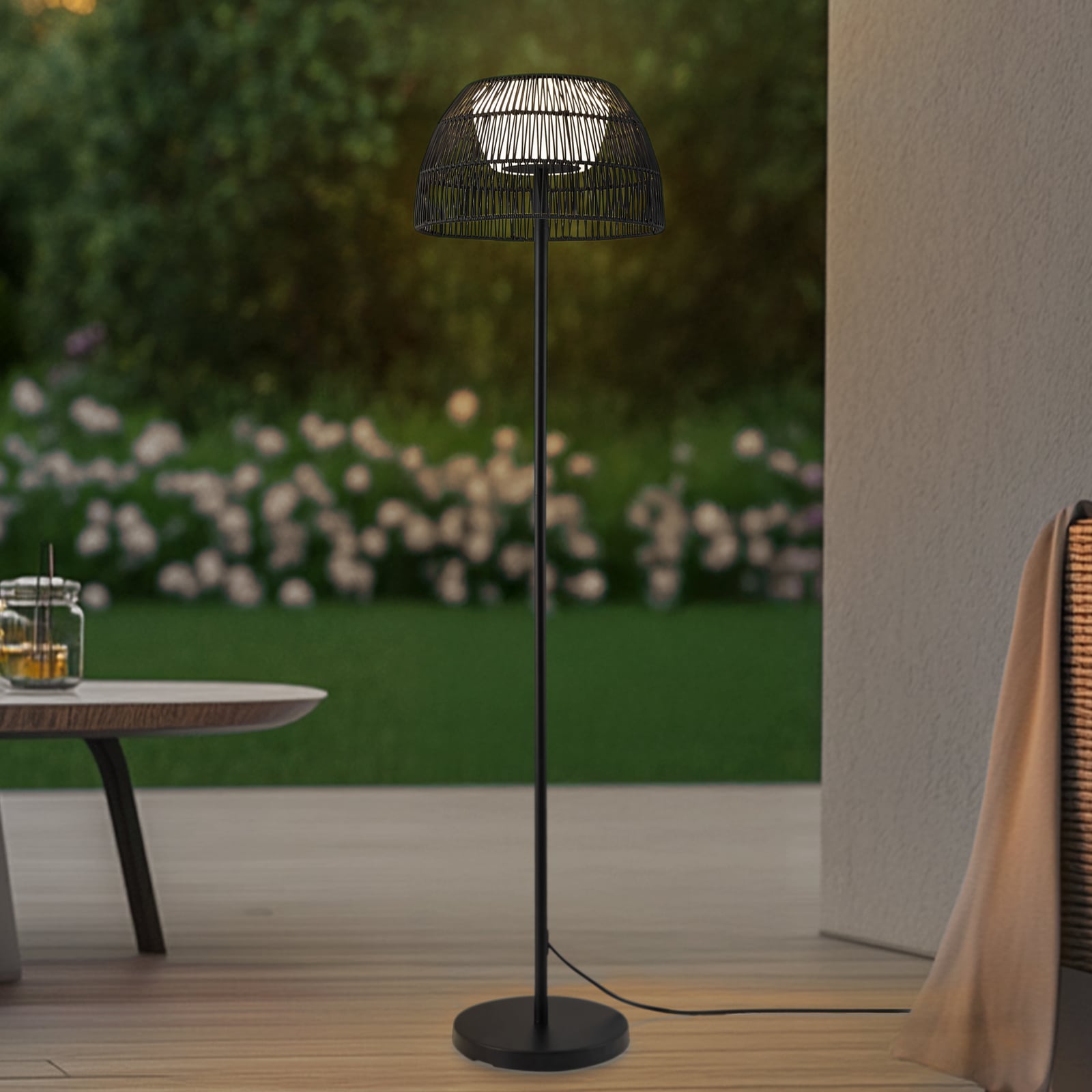 LED utegulvlampe Heribio svart jern forfra