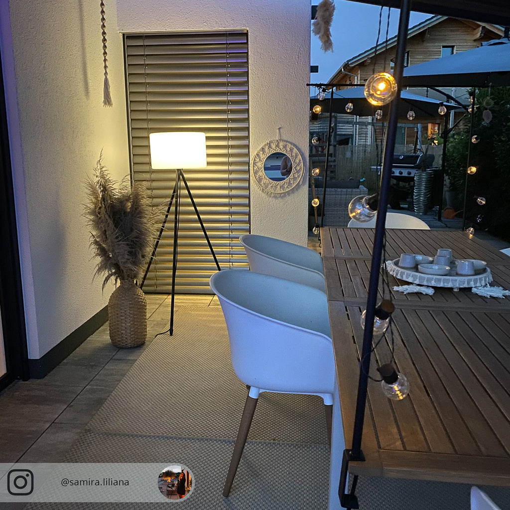 LED utegulvlampe Khaya RGBW dimbar IP44 143 cm stabilt svart stativ