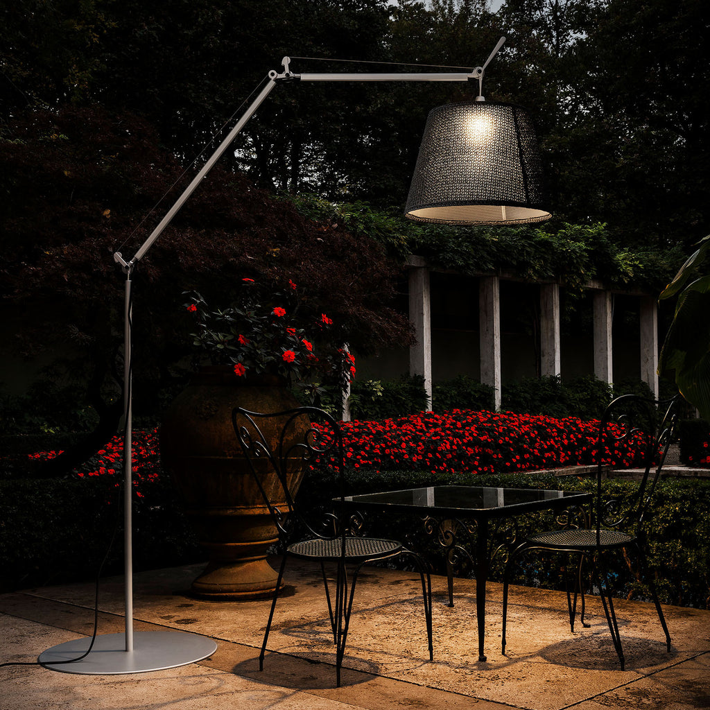 Detalj av LED utegulvlampe Tolomeo Paralume Outdoor svart IP44