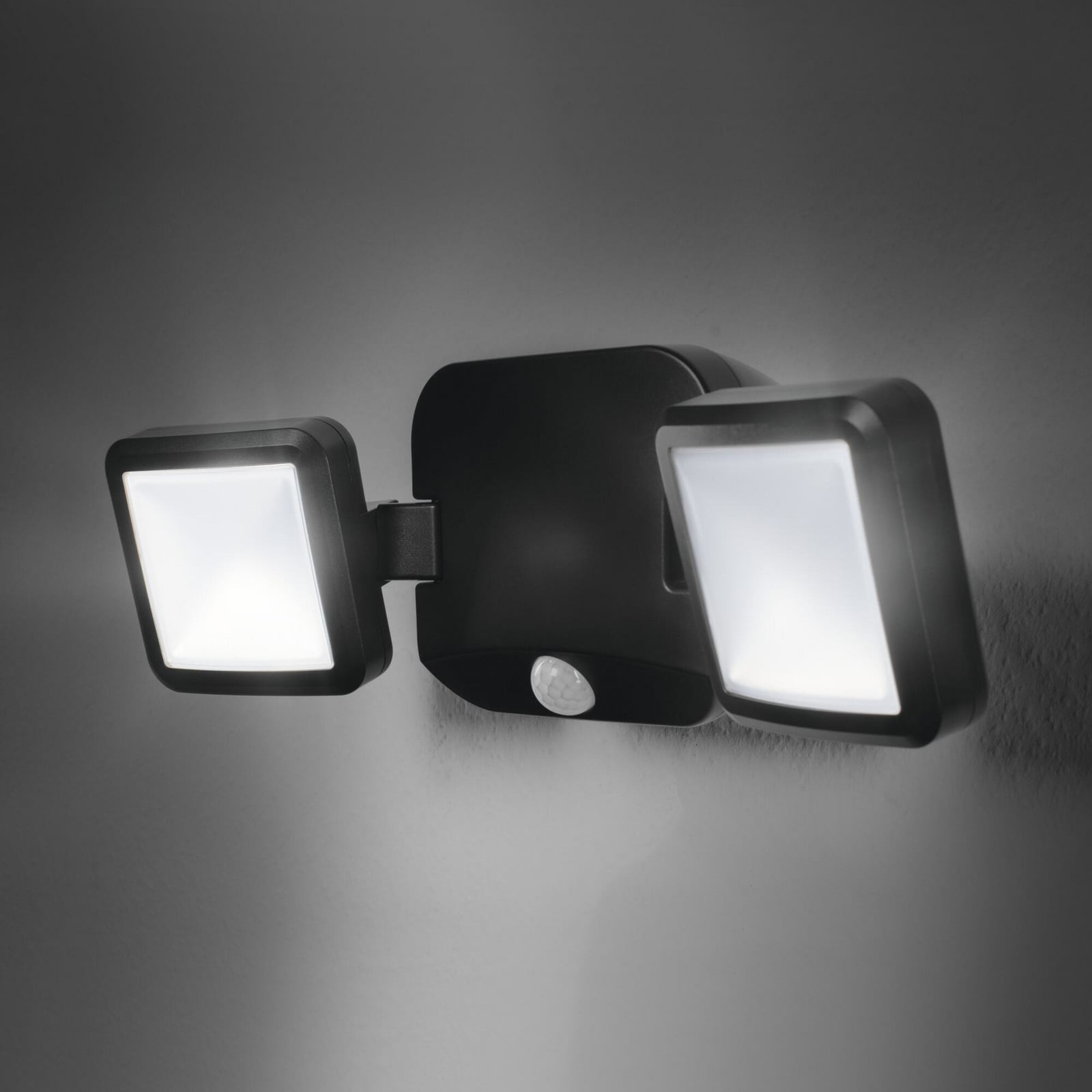 Detalj av LED utespot 2-lys med bevegelsessensor svart IP54 - OSRAM