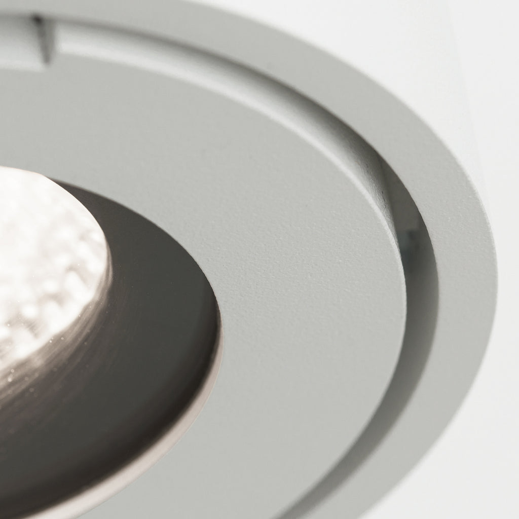 LED utespot Harvey hvit Ø10 cm dimbar 15W IP65 vinkelbilde