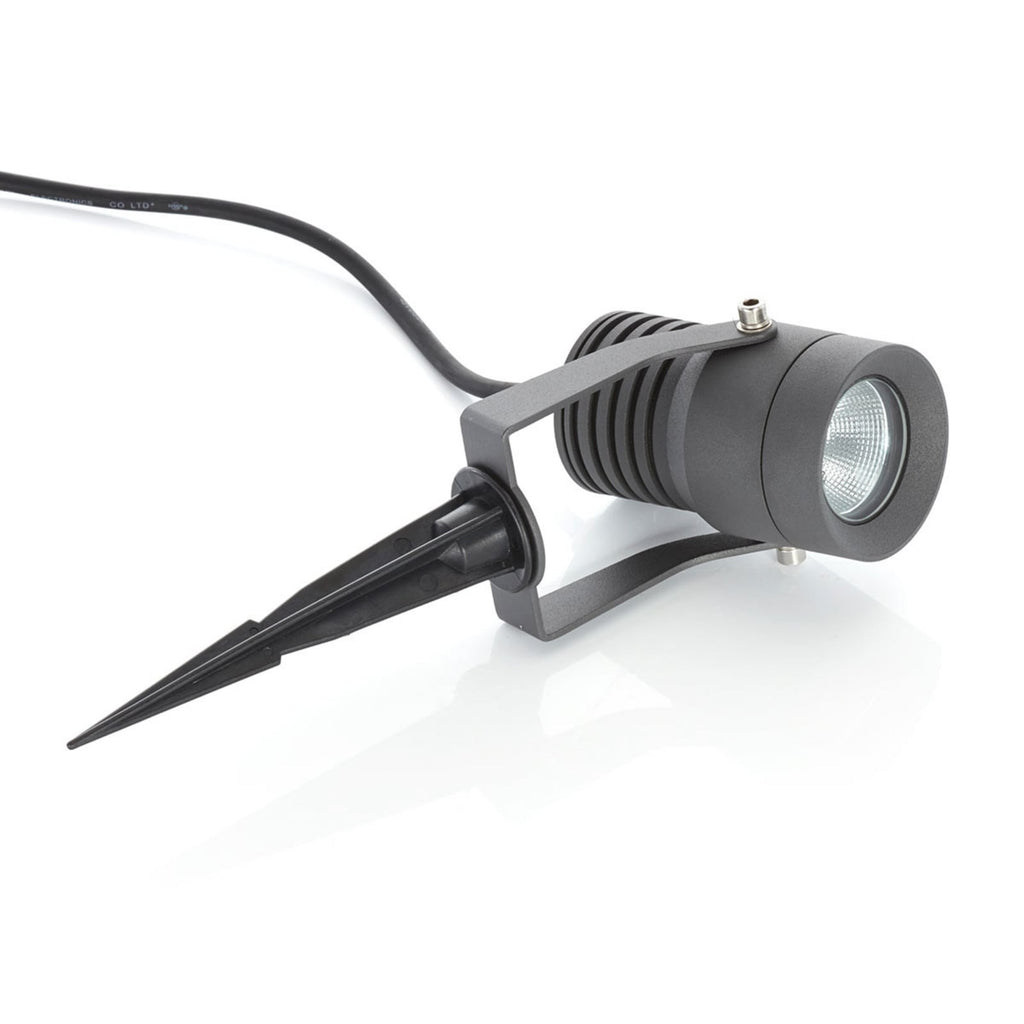 LED utespot Jon med jordspyd justerbar 7,5W IP65 - Lucande kabel og jordspyd detalj