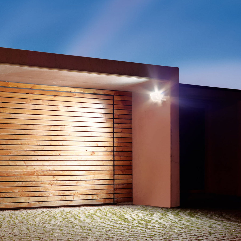 Detaljbilde av LED utespot LS 300 S med bevegelsessensor svart IP44