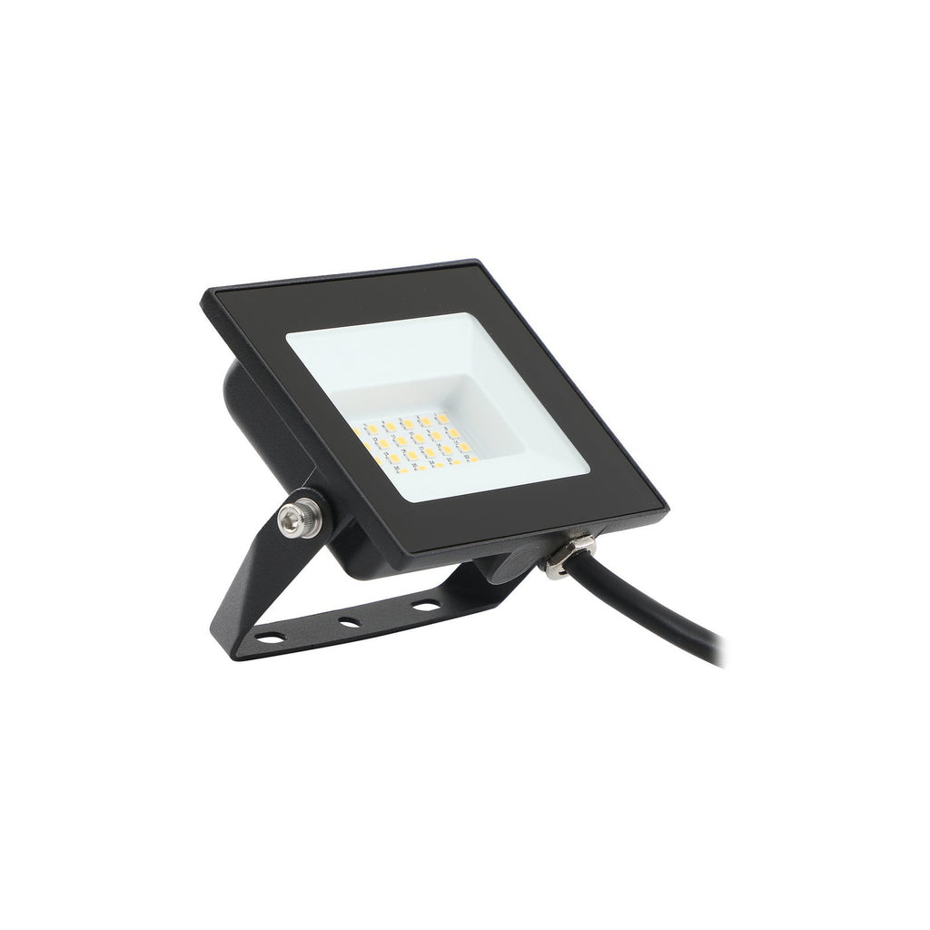 LED utespot Maikel svart 20W 1620 lm IP65 installasjonseksempel