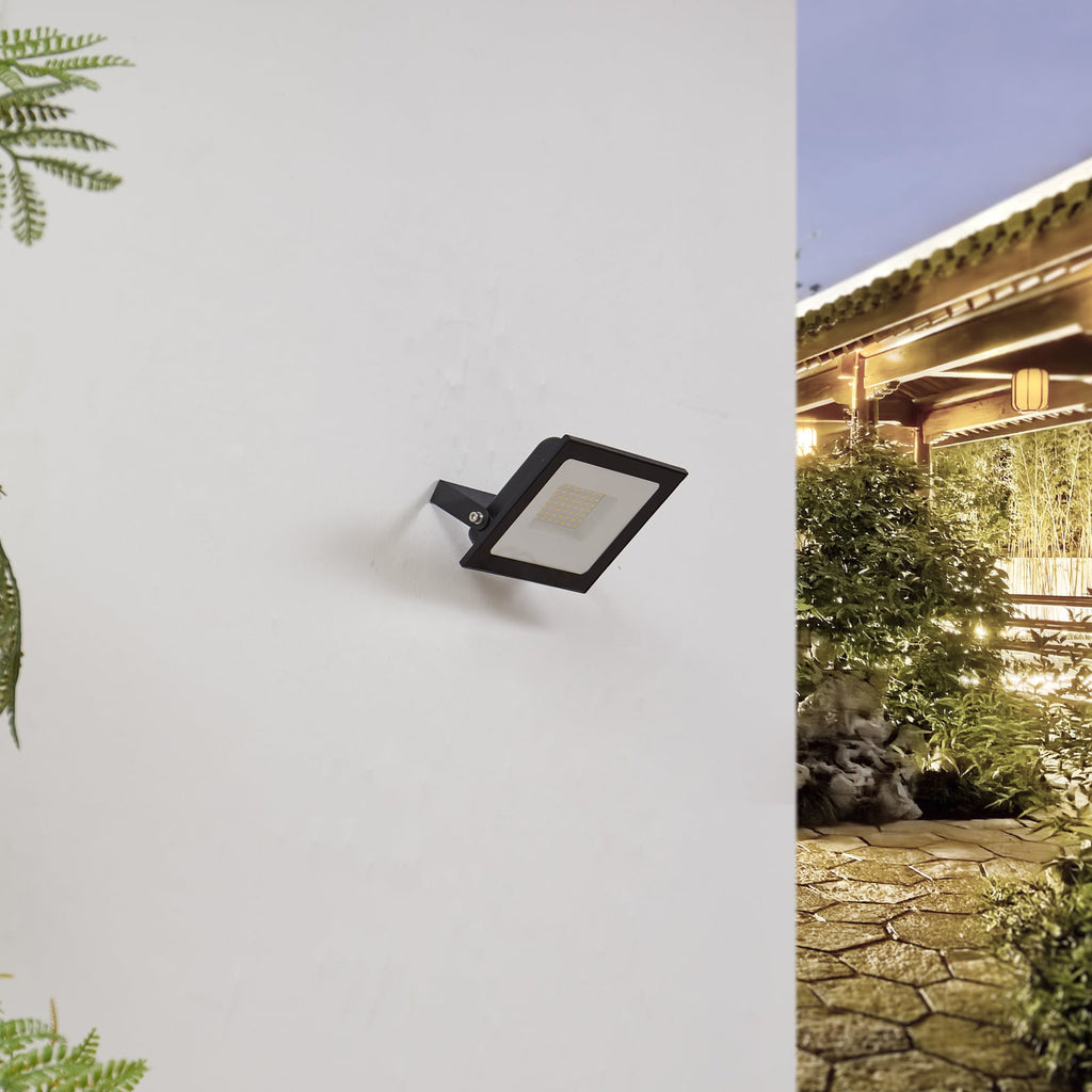LED utespot Maikel svart 50W 4000 lm IP65 detalj