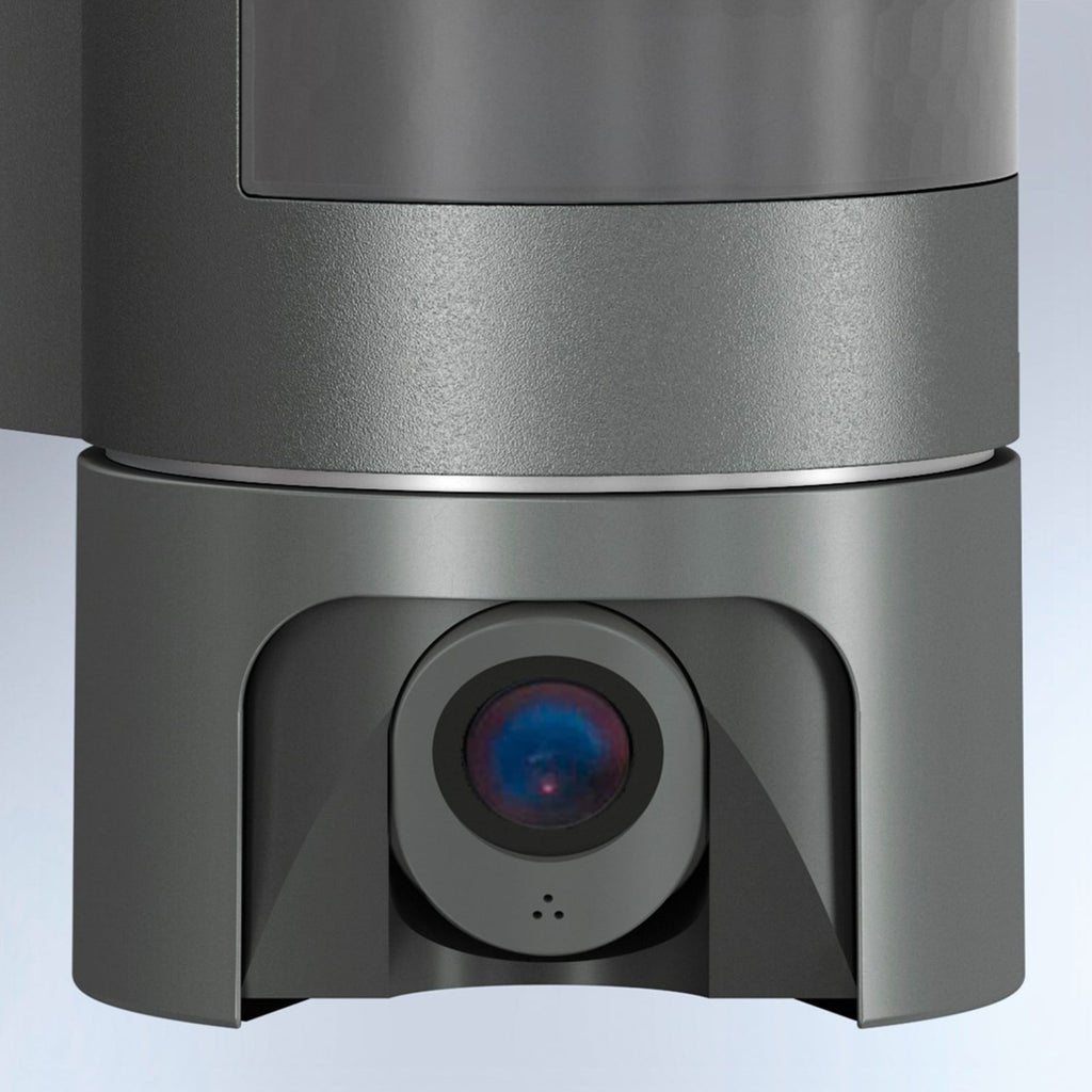 Montert LED utespot XLED Cam 1 SC med kamera på husvegg