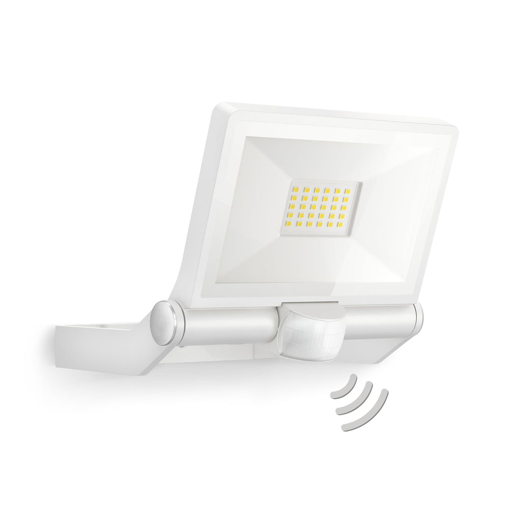 LED utespot XLED One S med bevegelsessensor hvit forfra