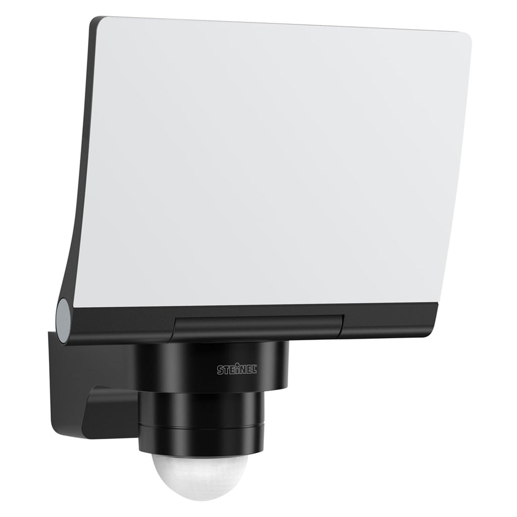LED utespot XLED Pro 240 S med bevegelsessensor svart front