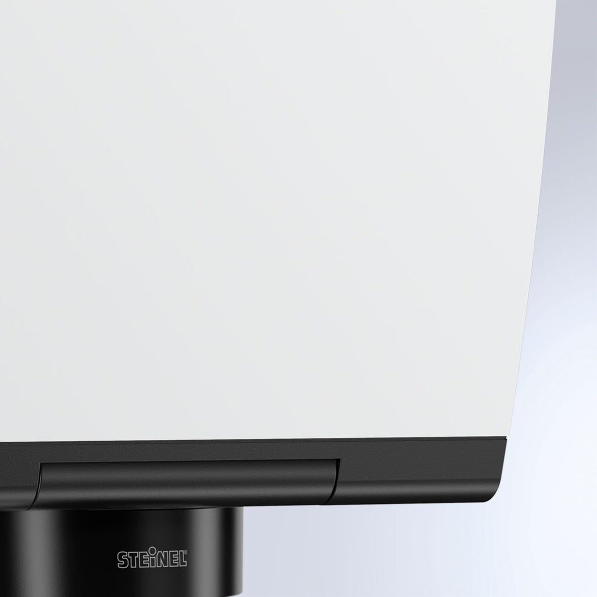 LED utespot XLED Pro 240 S med bevegelsessensor svart detalj