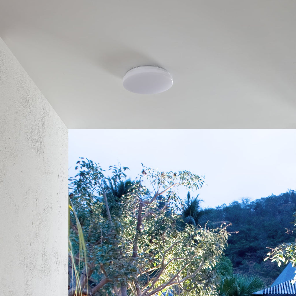 LED utetaklampe Doki rund hvit plast bakside