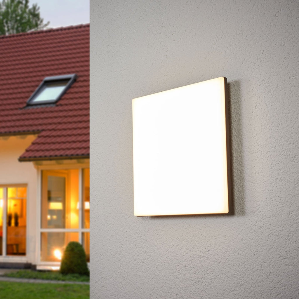 LED utetaklampe Henni montert utendørs
