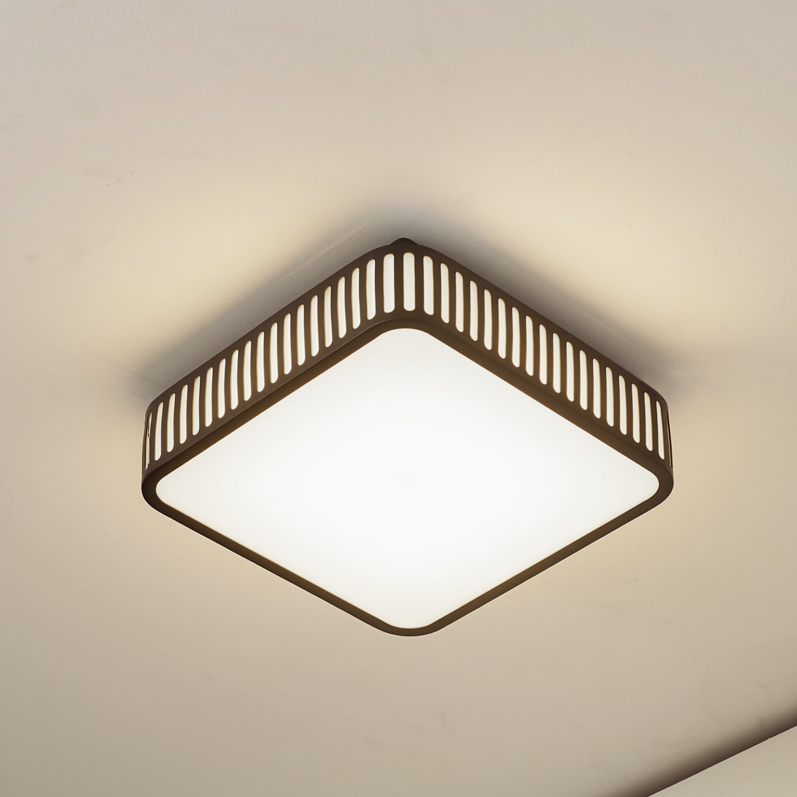 LED utetaklampe Lurinda svart 26 cm IP44 forfra