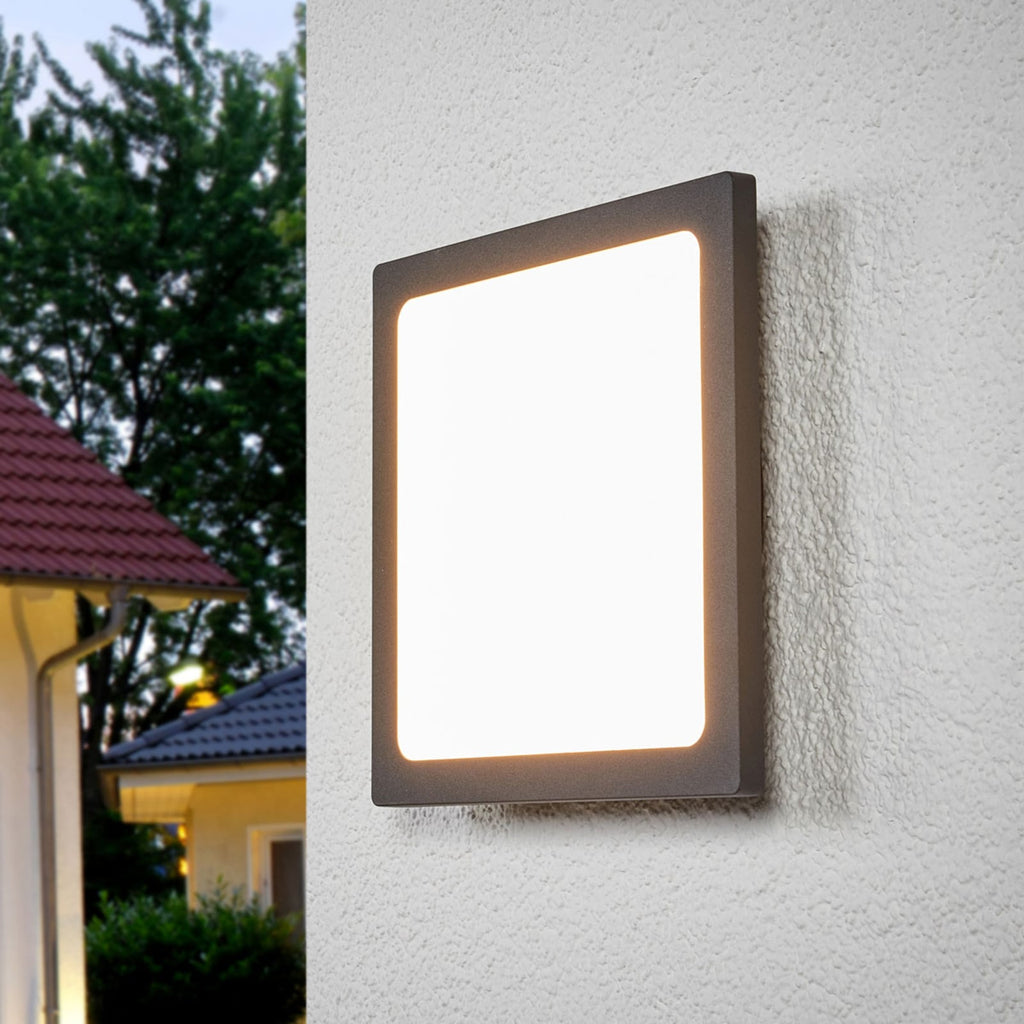 LED utetaklampe Mabella montert på vegg