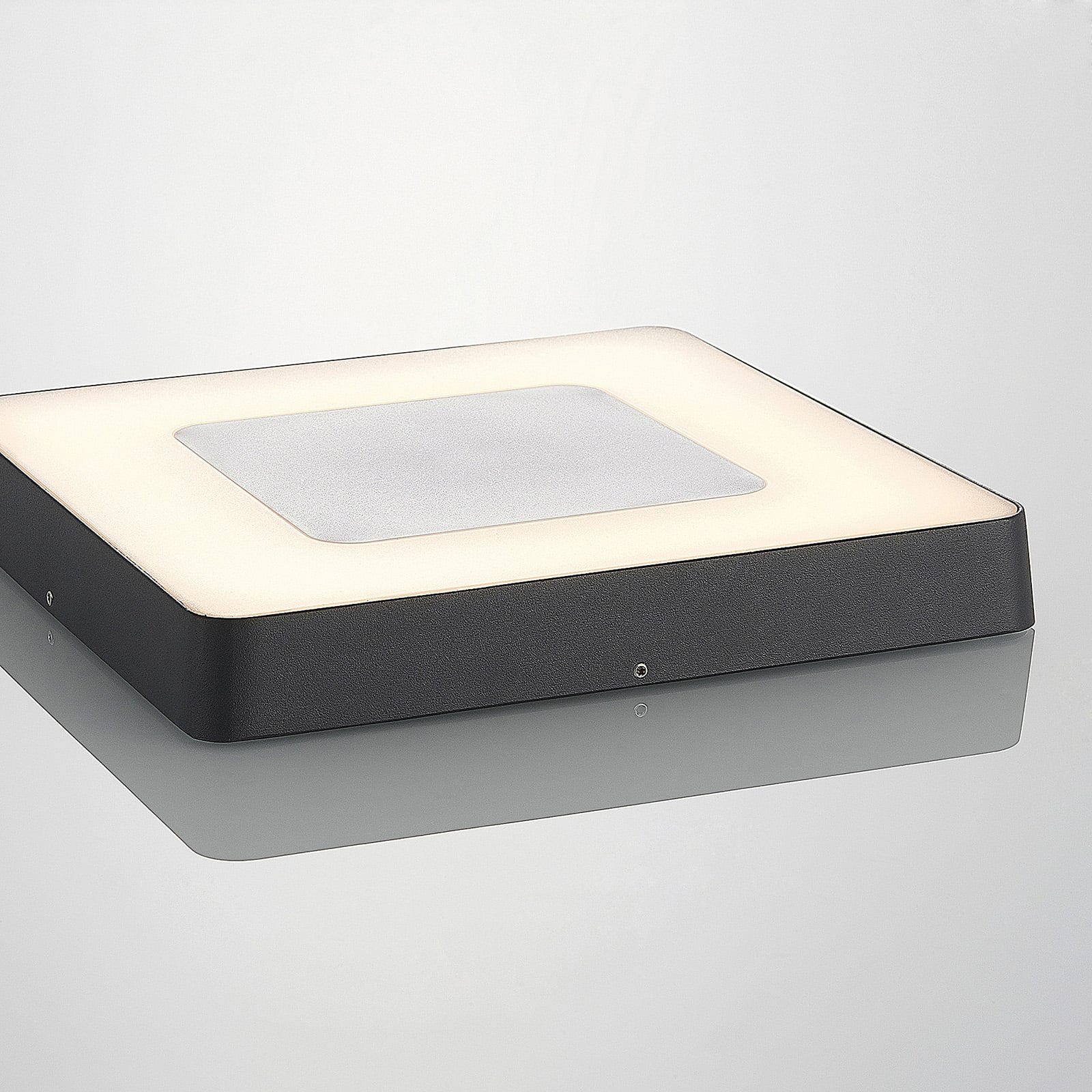 LED utetaklampe Sora kantet med bevegelsessensor IP54 sensor detalj
