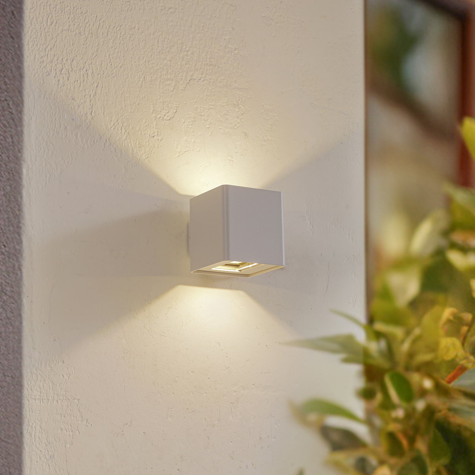 LED utevegglampe Aaron opp og ned hvit IP54 bakside