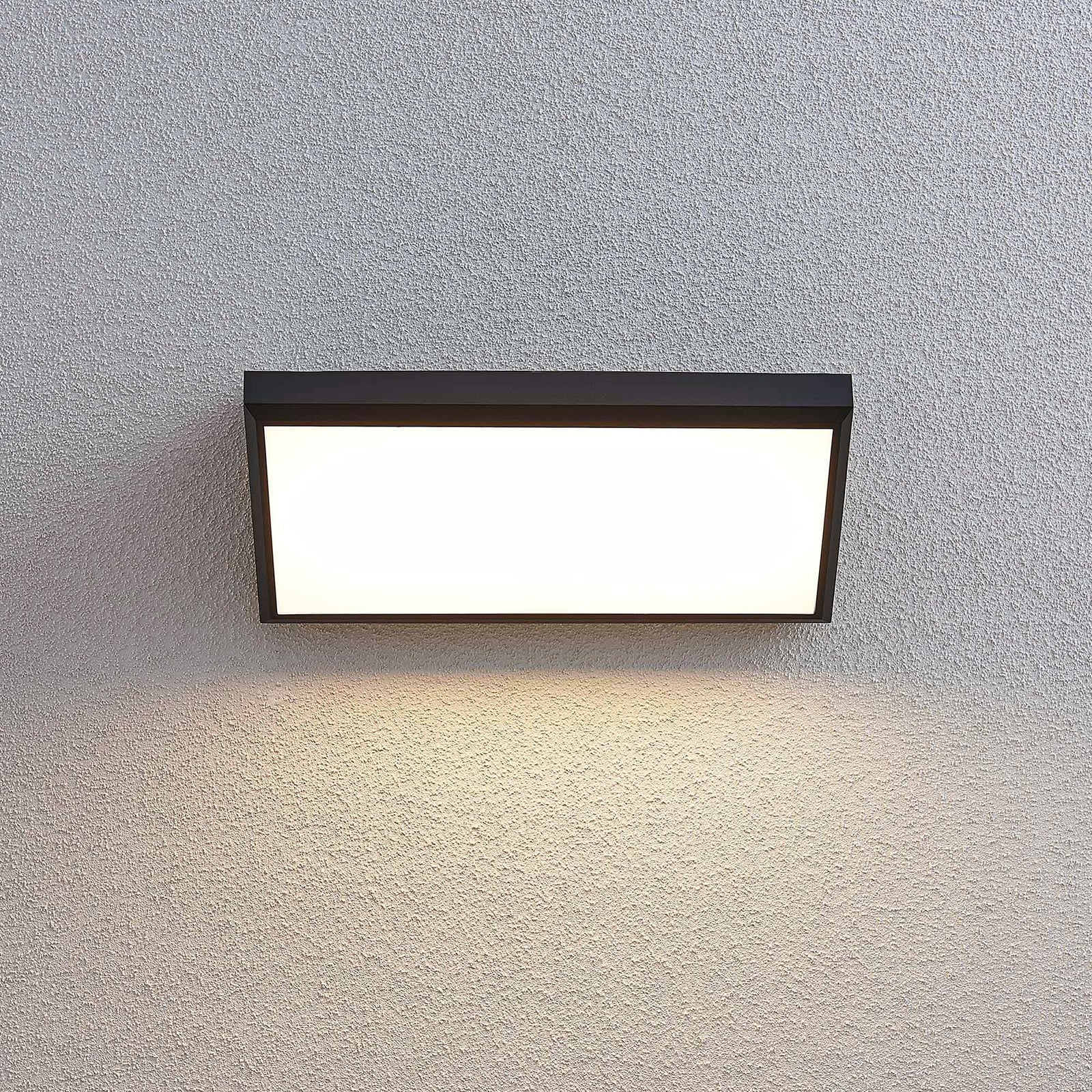 Nærbilde av bevegelsessensor på LED utevegglampe Abby mørkegrå IP65 18W