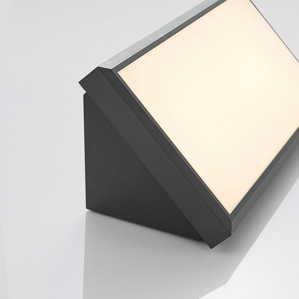 LED utevegglampe Abby med bevegelsessensor mørkegrå IP65 18W monteringsdetalj