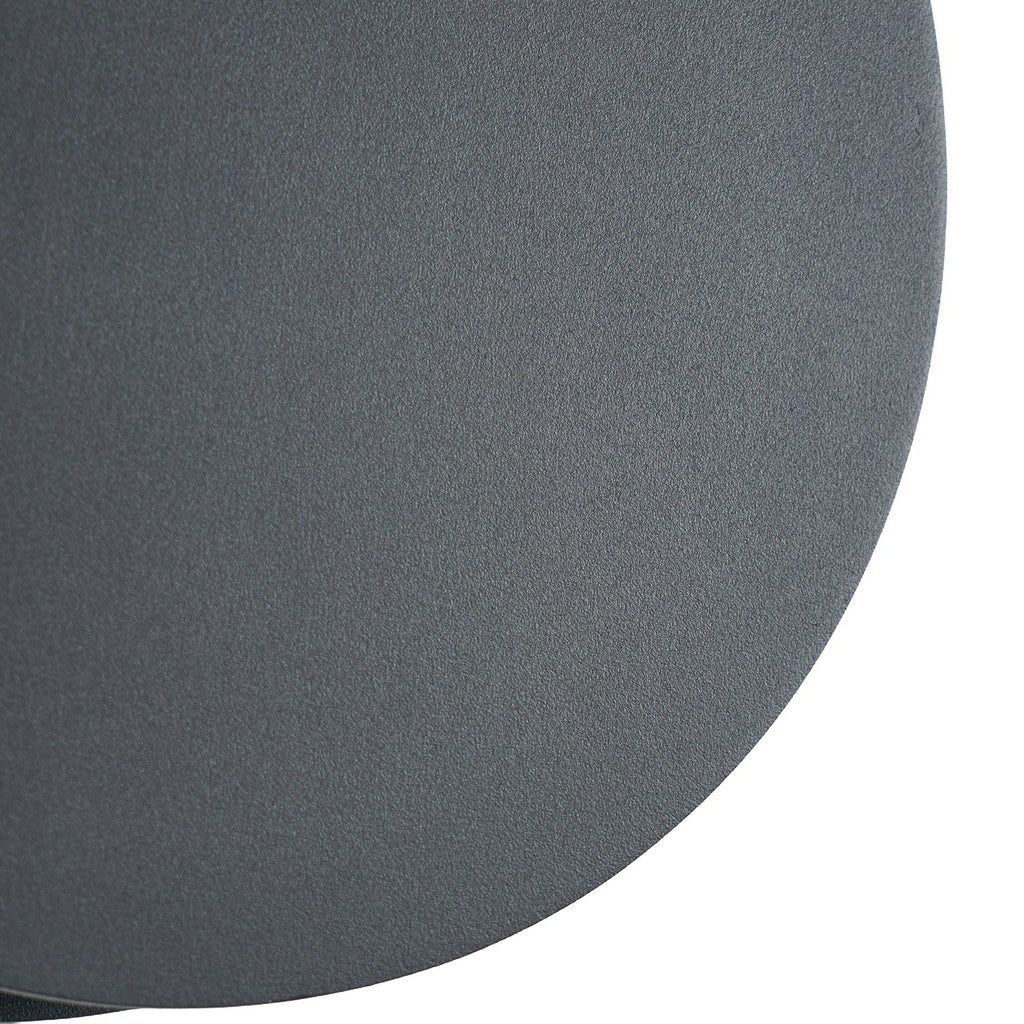 Sideprofil av LED utevegglampe Advero med husnummer