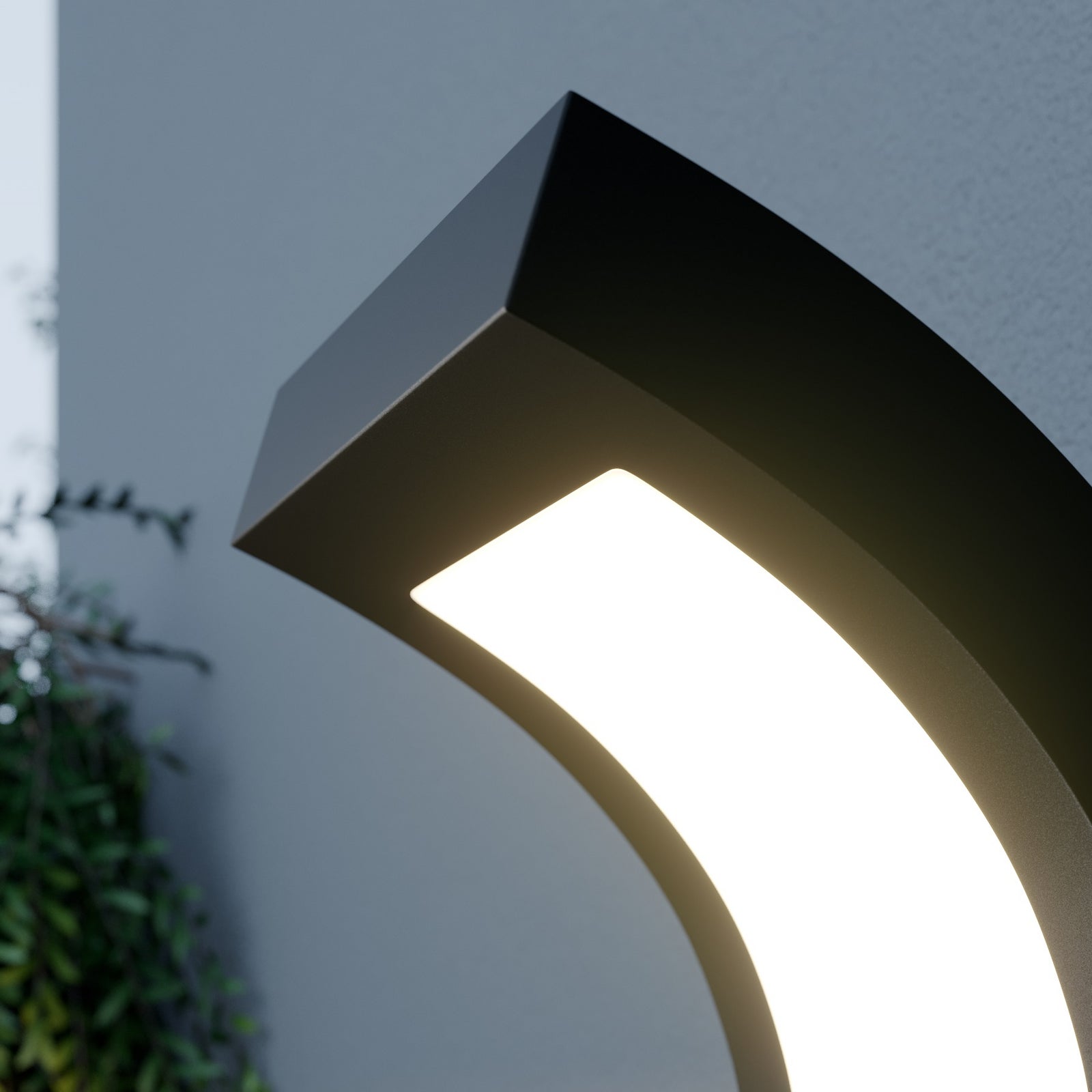 LED utevegglampe Advik sideprofil med skrå lyskilde