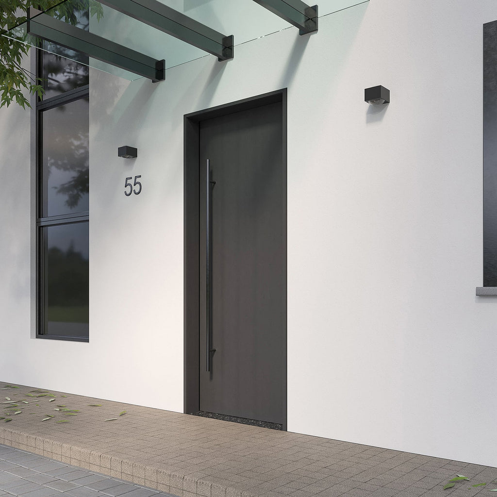 Detalj av LED utevegglampe Almos opp/ned glass 2-lys IP65