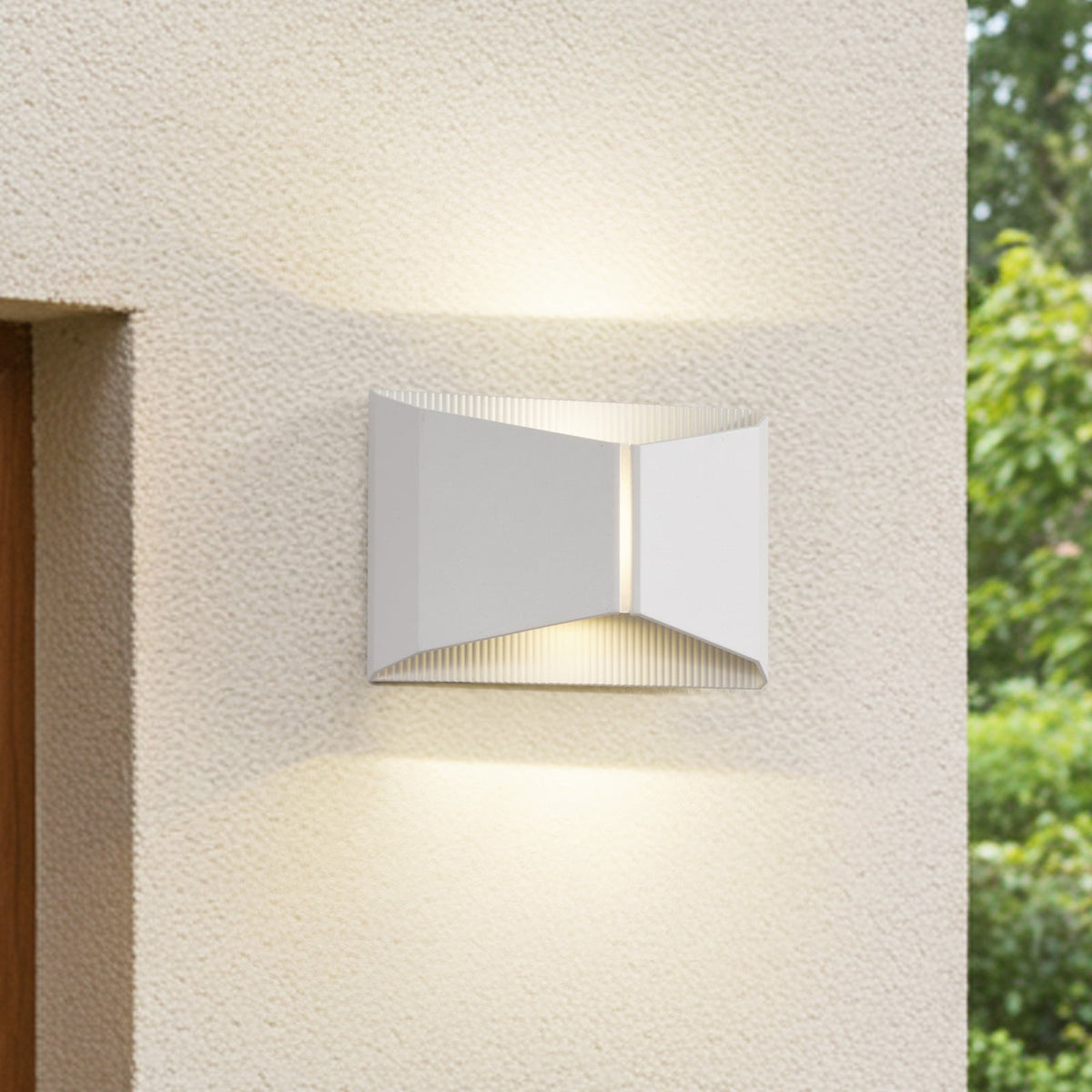 LED utevegglampe Anlira opp og ned hvit IP65 9W forfra