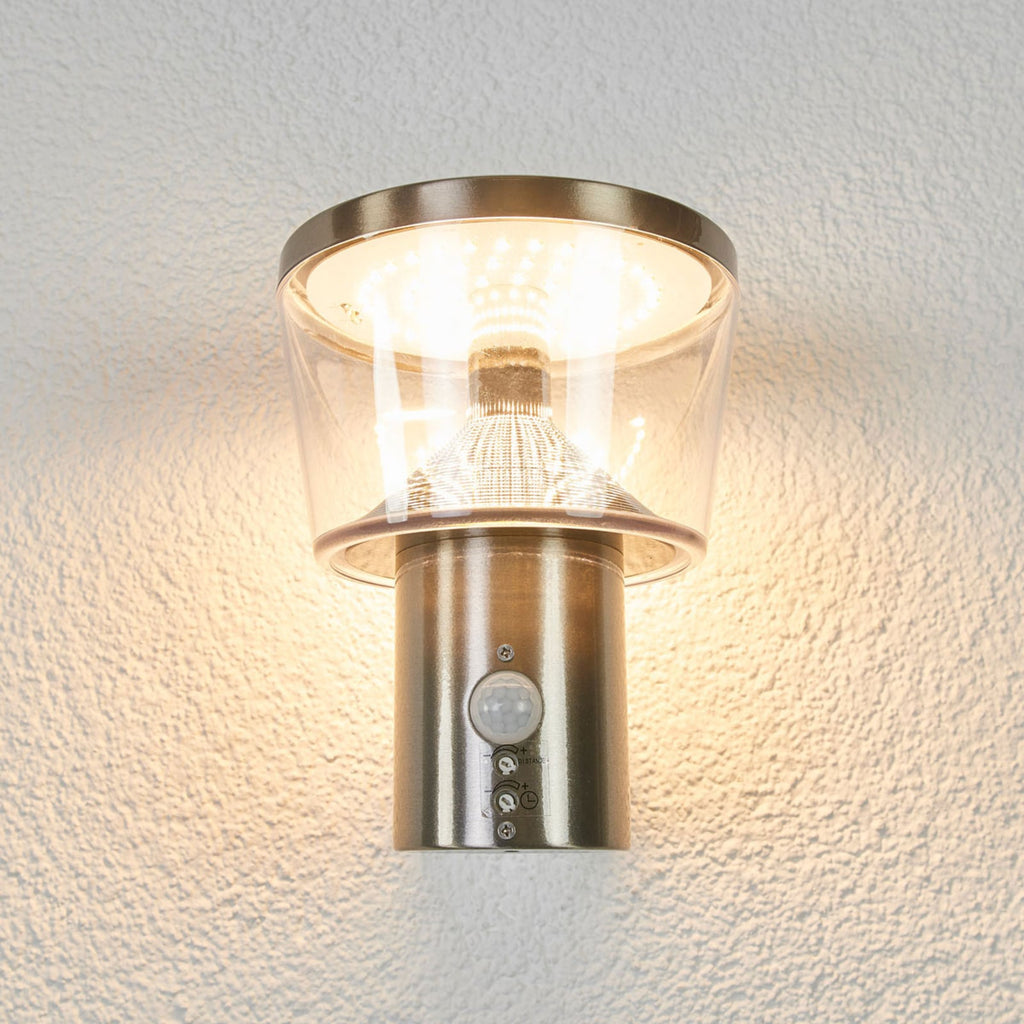Montert LED utevegglampe Antje med varmt hvitt lys