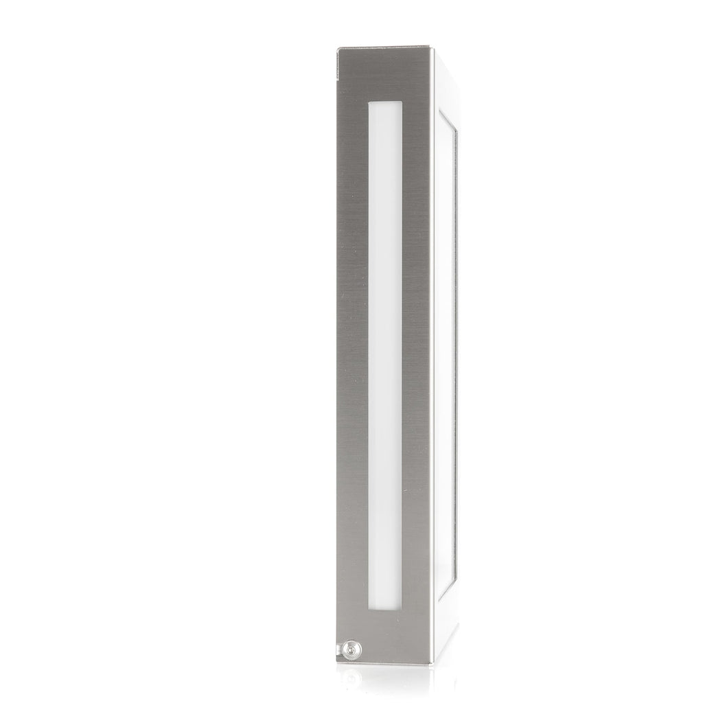 LED utevegglampe Aqua Rain Mini rustfritt stål med terrassemøbler