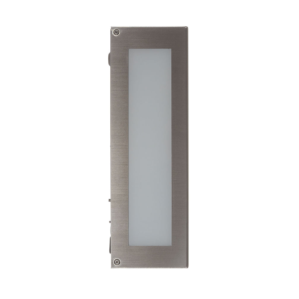 LED utevegglampe Aqua Rain montert ved inngangsparti