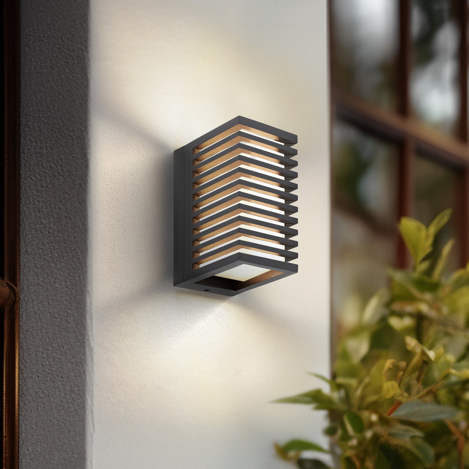 LED utevegglampe Ariza svart aluminium bakside