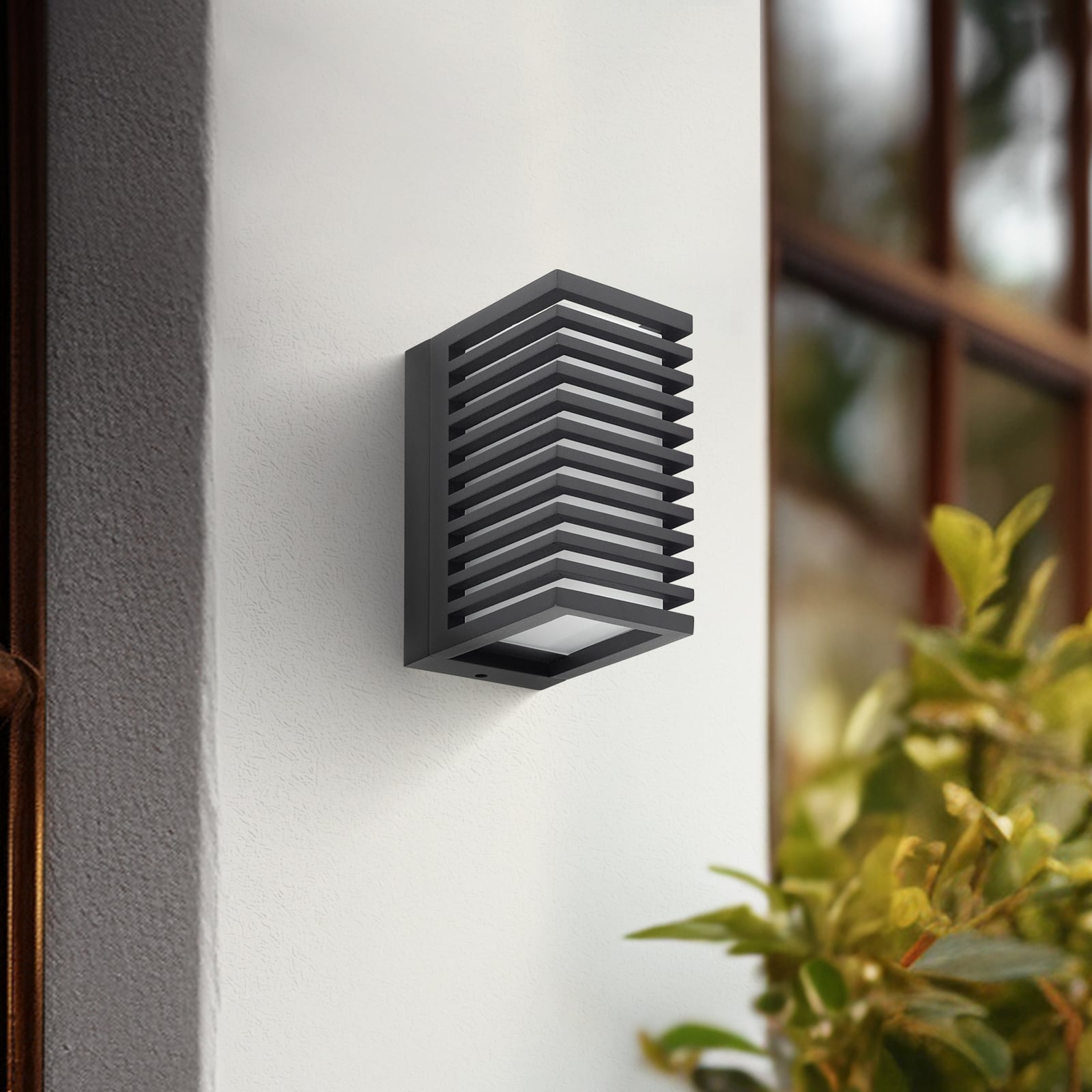 LED utevegglampe Ariza svart aluminium detalj