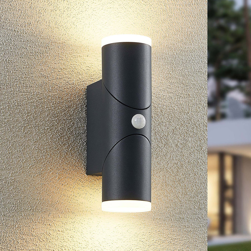 LED utevegglampe Aspyn 2-lys med bevegelsessensor IP54 forfra