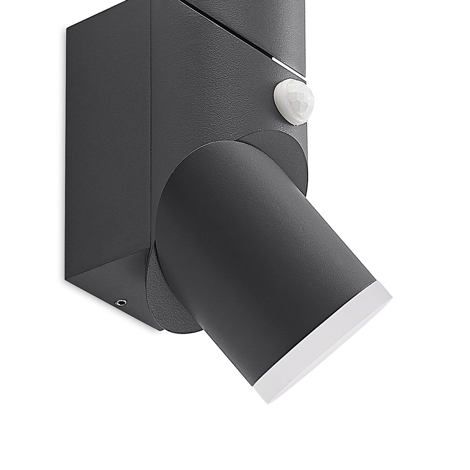 LED utevegglampe Aspyn 2-lys med bevegelsessensor IP54 montert på vegg