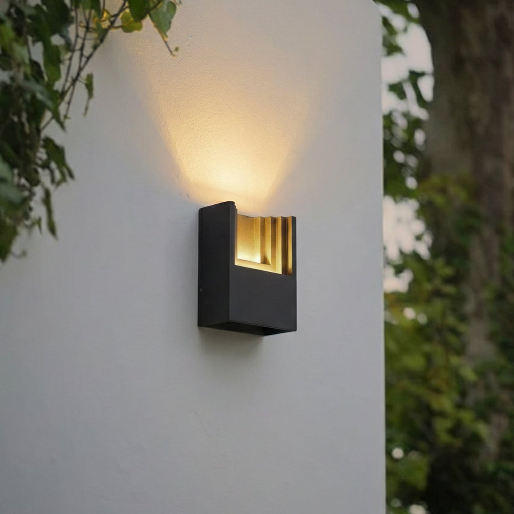 LED utevegglampe Aurali bakside med monteringsdetaljer