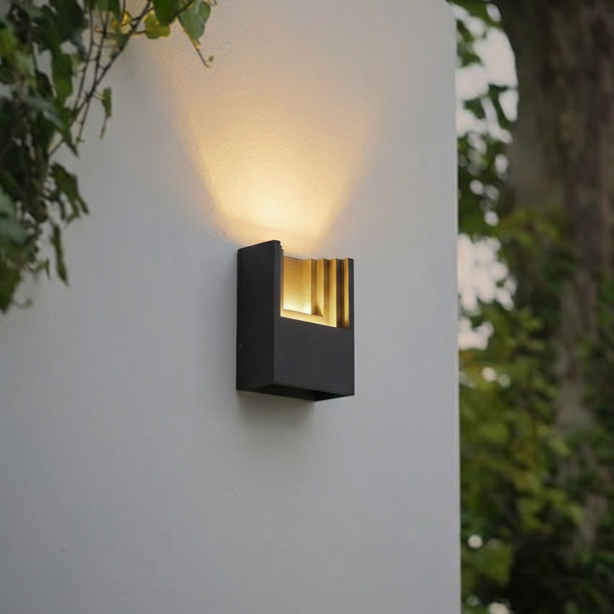 LED utevegglampe Aurali bakside med monteringsdetaljer