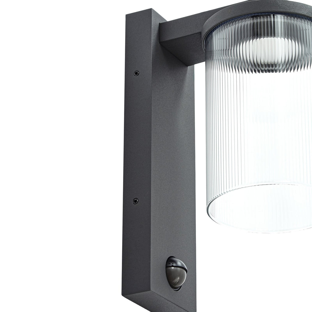 LED utevegglampe Beelia installasjonsdetalj