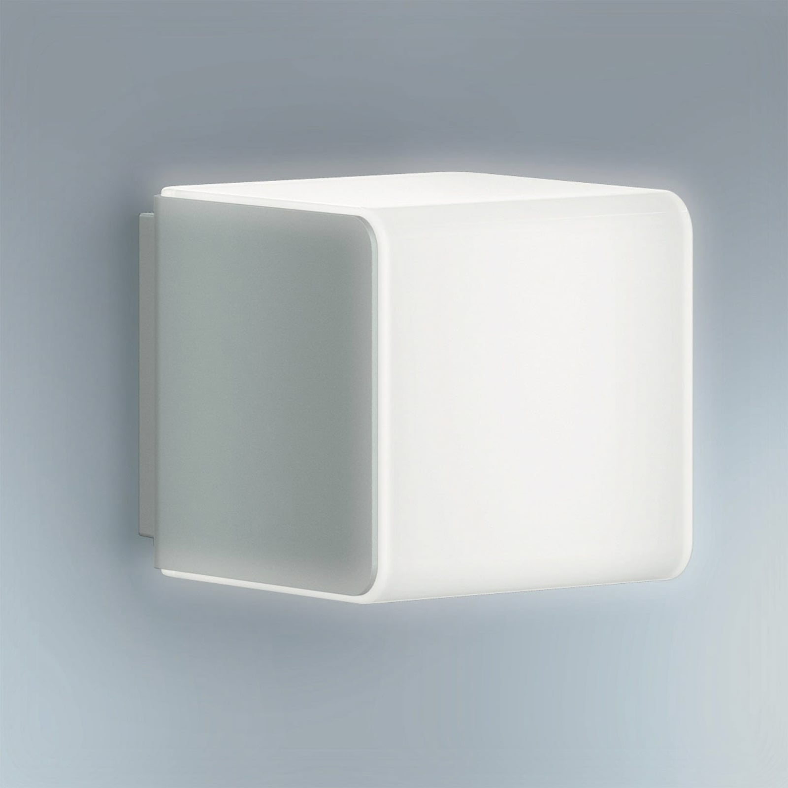 LED utevegglampe med bevegelsessensor sølv IP44 Bluetooth - Steinel forfra