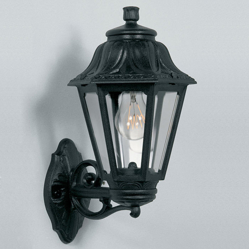 Montert LED utevegglampe Bisso Anna ved inngangsparti