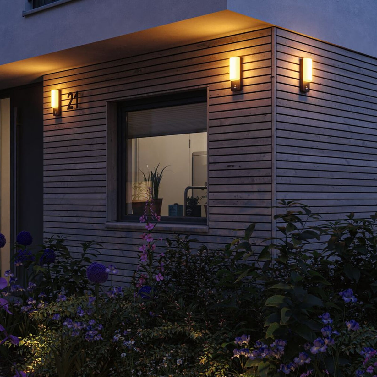 LED utevegglampe Bonnie aluminium 2200/3000K med sensor IP44 bakside