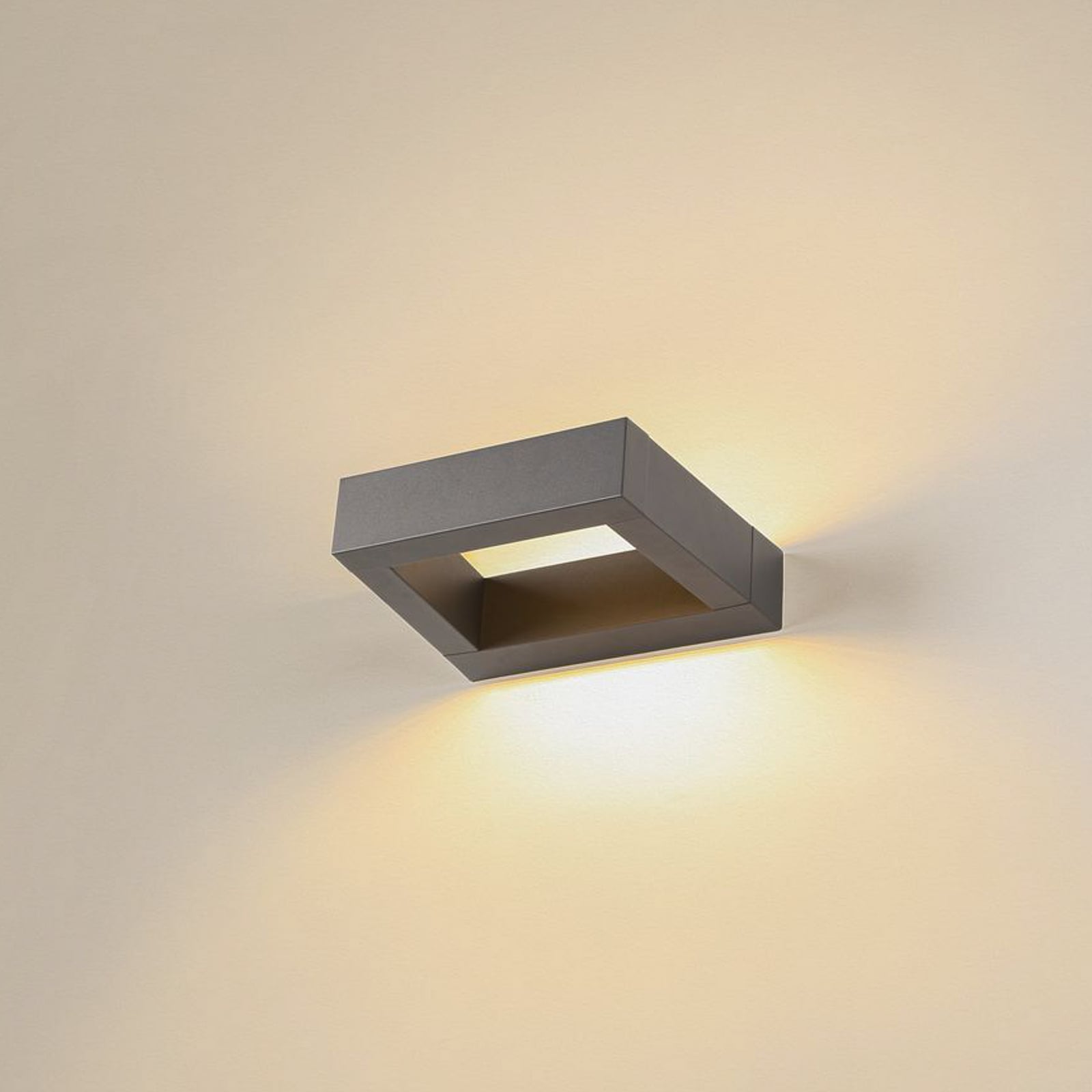 LED utevegglampe Bookat bakside med monteringsdetaljer