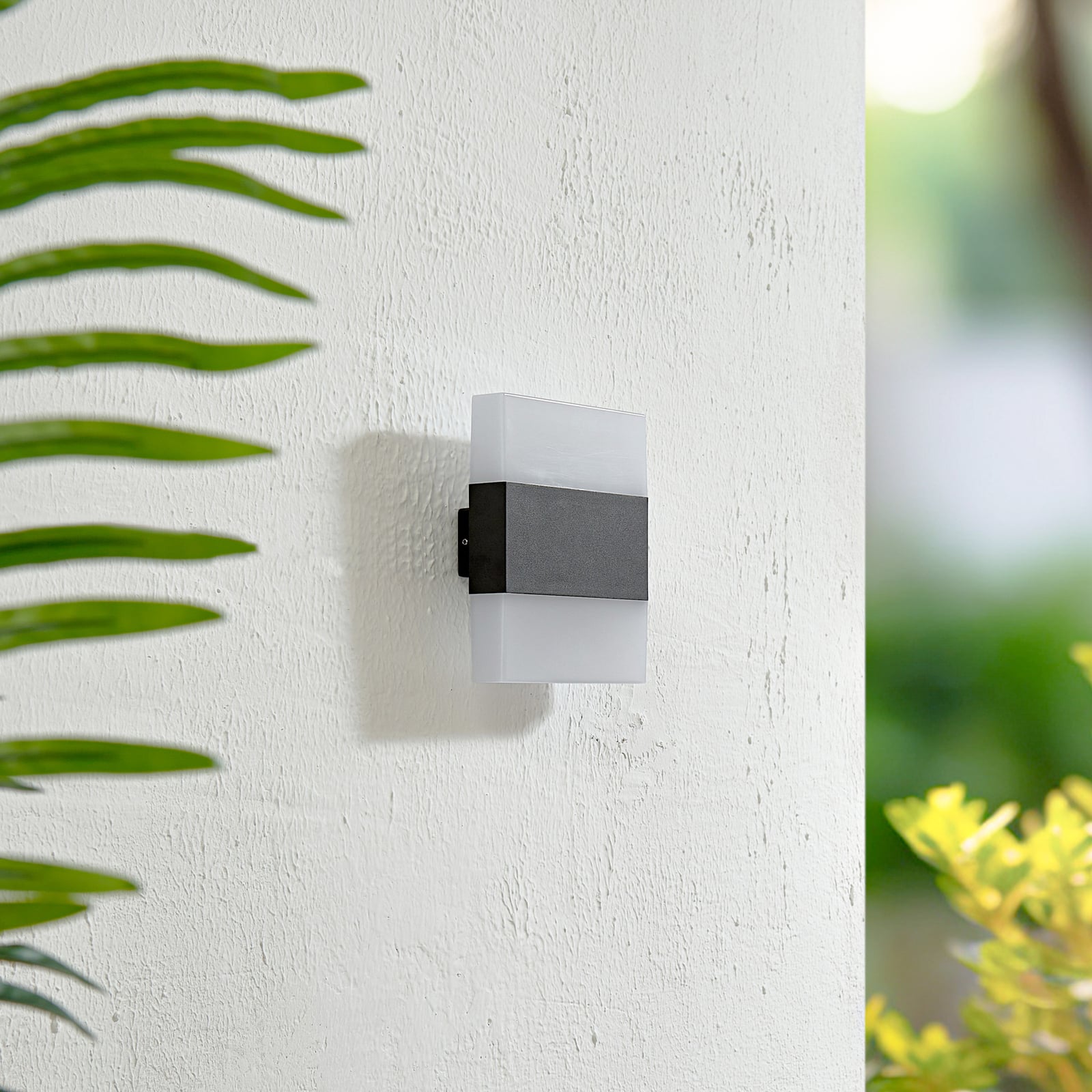 LED utevegglampe Branor aluminium antrasitt detalj