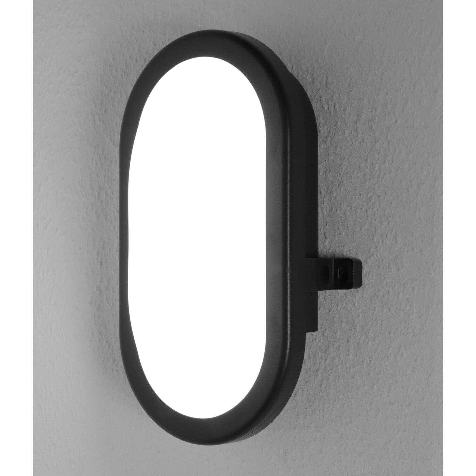 Nærbilde av LED utevegglampe Bulkhead svart plast 11W 4000K IP54 OSRAM lyskilde