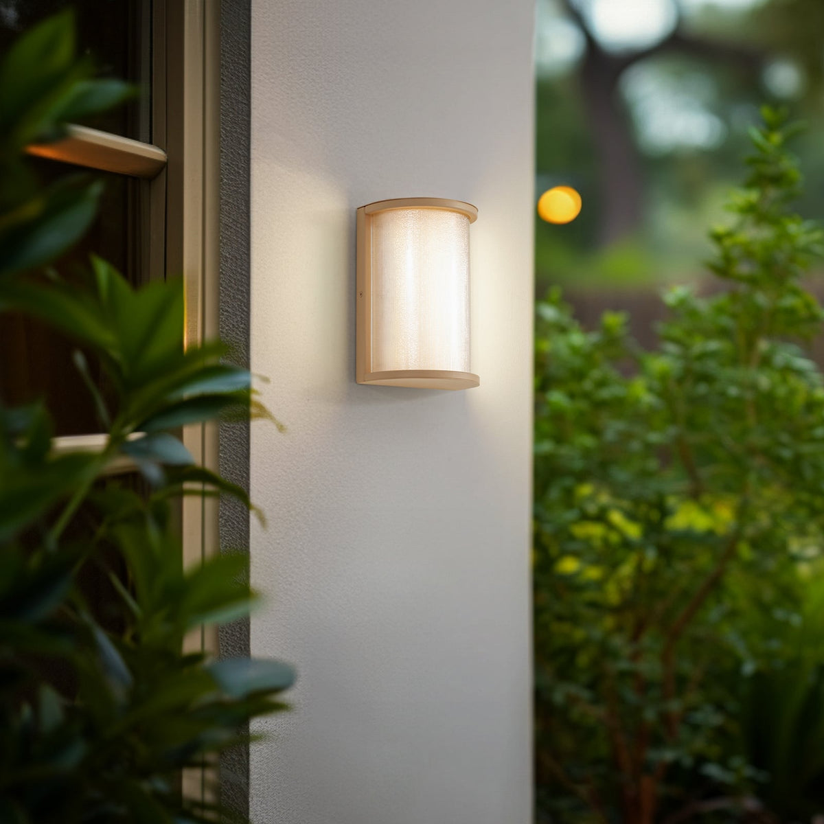 LED utevegglampe Calvik beige riflet rustfritt stål IP44 bakside